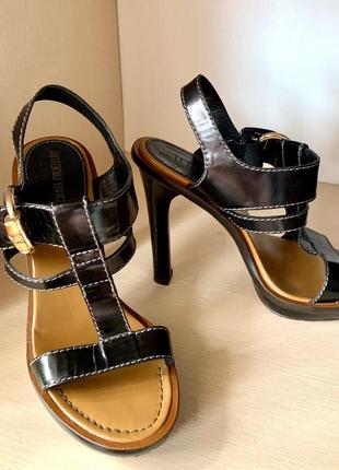 Босоніжки на шпильці antonio biaggi (шкіра)