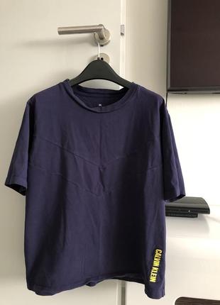 Футболка calvin klein