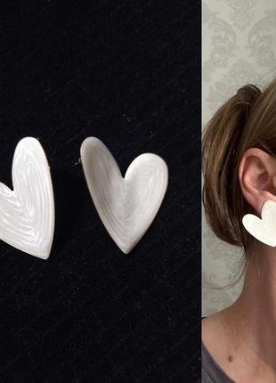 Невероятно красивые сердца! серьги с перламутровой эмалью.