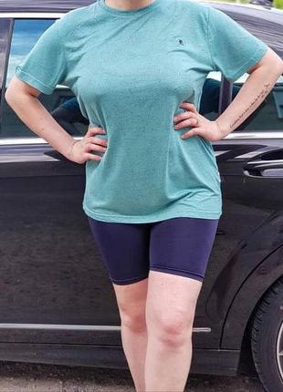 Женские футболки