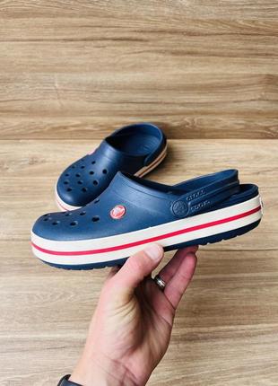 Босоножки crocs