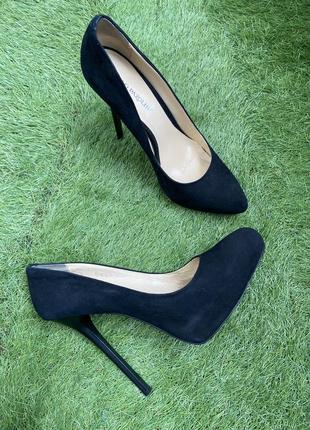 Кожаные туфли carlo pazzolini