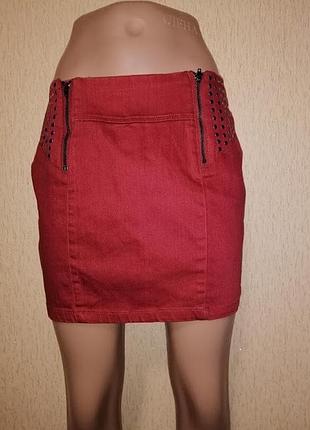Стильная короткая красная джинсовая женская юбка cliillin