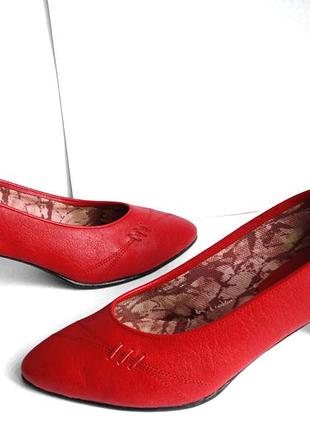 Элегантные туфли женские красные кожа новые