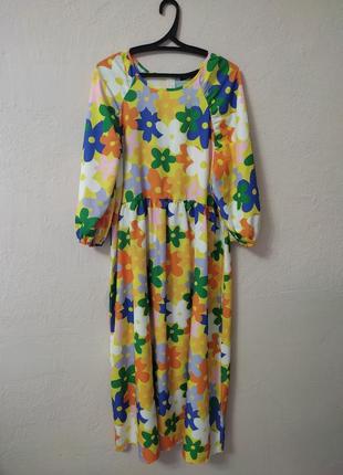Квіткова вільна сукня