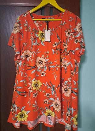 Яркая футболка в цветочный принт 22-24 размера