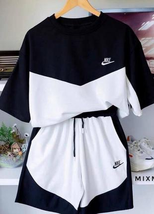 Костюмы шорты футболка