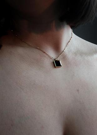 Мінімалістична підвіска з чорною емаллю