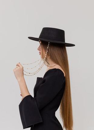 Шляпа канотье с тройной цепочкой и круглой тульей (поля 8 см) черная6 фото