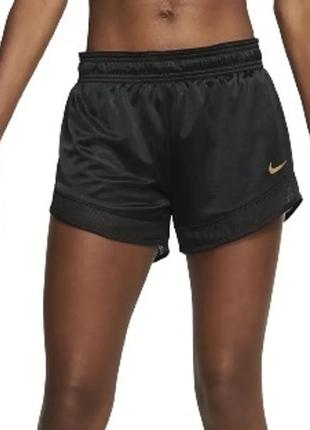 Классные спортивные шорты nike оригинал