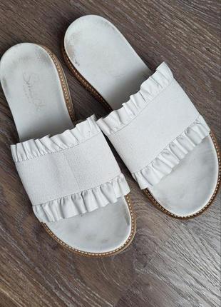 Кожаные шлепанцы