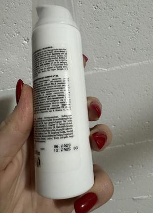 Сонцезахисний крем для обличчя frui spf 60 anti pollution system водостійкий 50 мл