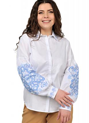 Жіноча блузка на ґудзиках, сорочка — вишиванка, тканина — котон — р. 46,48,50,52,54,56 біла/синя