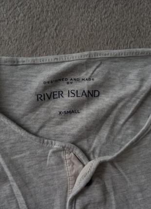 Брендова футболка river island.5 фото