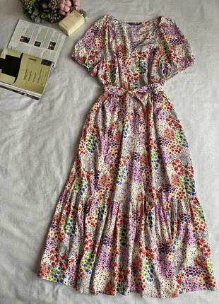 Платье нежно в цветах