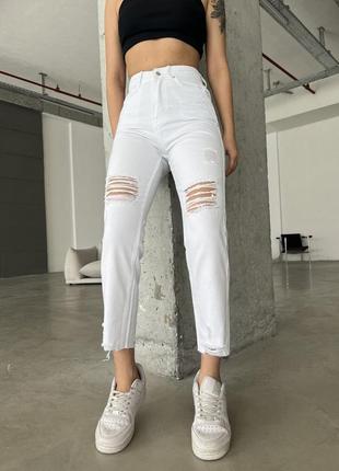 Женские белые джинсы мом, рваные укороченные брюки, на высокой посадке, летние, зауженные, прямые, базовые, с разрезами на коленях, трубы, летние, джинс коттон