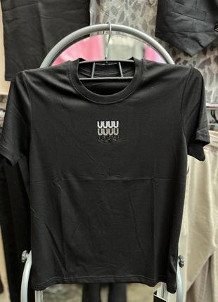 Стильная футболка