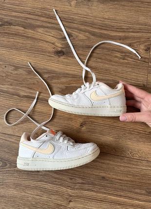 Nike 27 tan deals