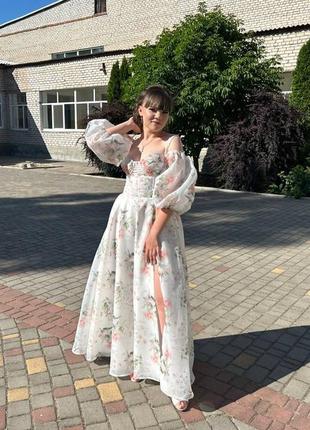 Вечернее платье