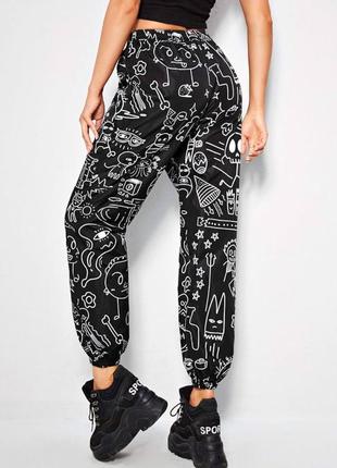 Спортивные штаны в принт с высокой талией