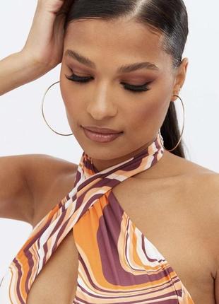 Розовая ваниль, оранжевая мини-платье с сборкой по бокам.4 фото