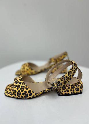 Босоножки женские леопардовые замшевые 35-42