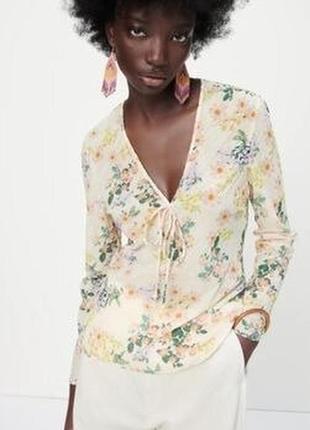Изумительная блуза  блузка зара в цветочный принт от zara