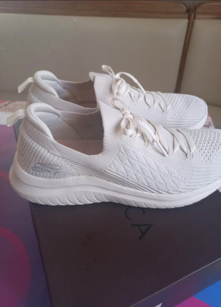 Skechers легкі літні кросівки