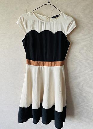 Легкое платье