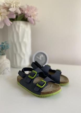 Босоножки, сандалии 28 г.