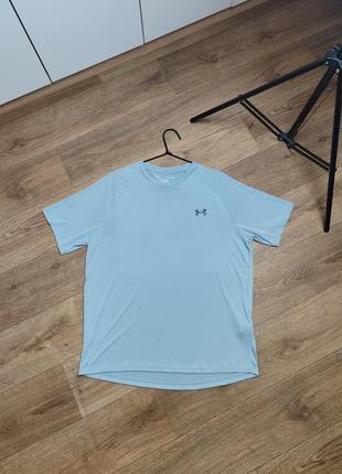 Under armour футболка