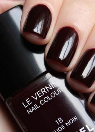 Лак - легенда chanel le vernis rouge noir 18