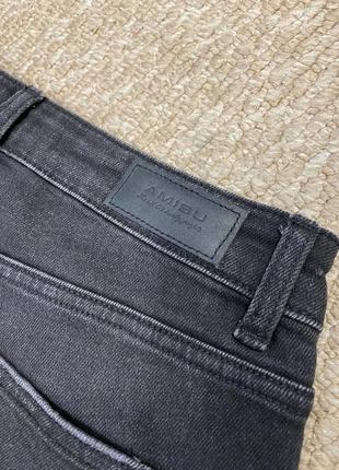 Джинсовые шорты