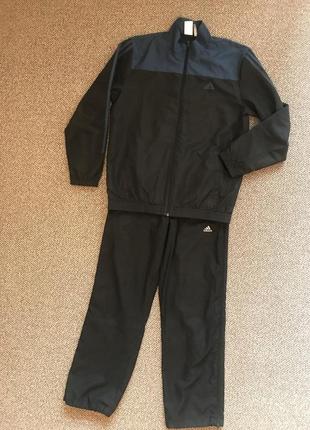 Спортивный костюм adidas