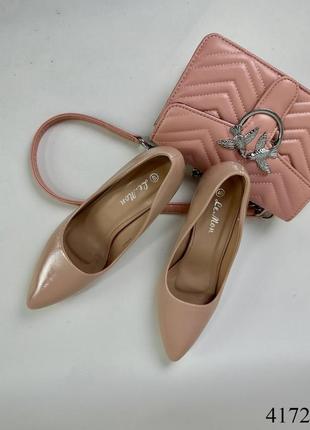 Туфли женские на каблуке, пудра