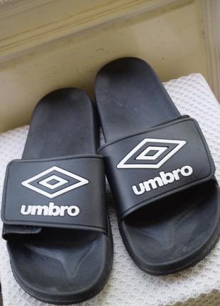 Шльопанці шльопанці сланці капці капці umbro р. 45 30 см2 фото