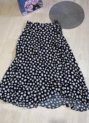 Юбка мыды на запах в ромашку юбка миди с разрезом на ножках