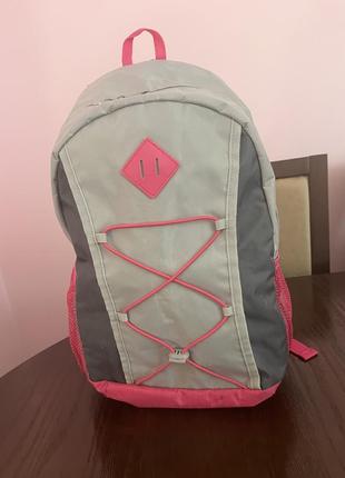 Мʼякий спортивний рюкзак для дівчат
