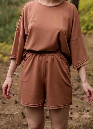 Женские шорты свободного кроя на высокой посадке