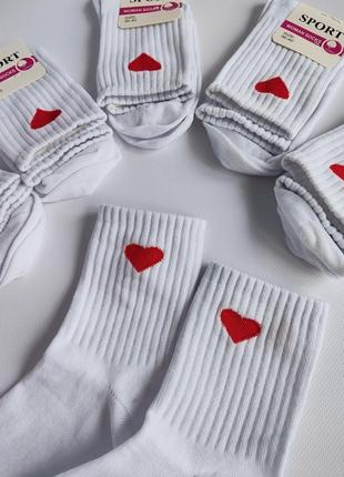 Высокие женские носки