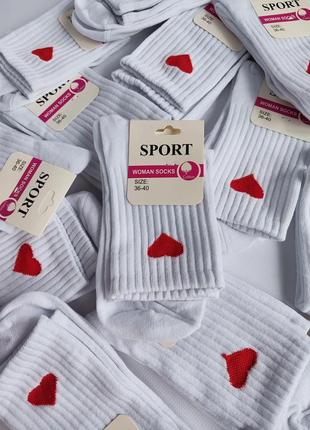 Высокие женские носки