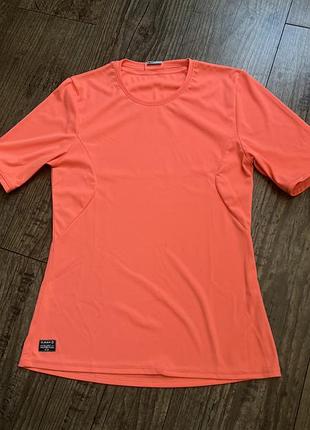 Жіноча спортивна коралова футболка із сонцезахистом 50