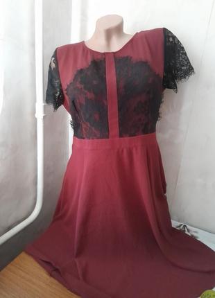 Нарядное платье с кружевом, 42 евро