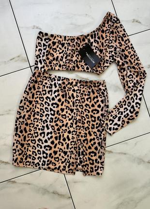 Жіноче леопардове сексуальне плаття prettylittlething s-m (8-10)