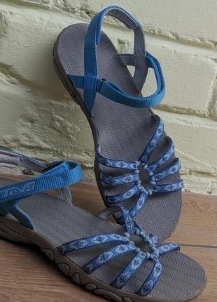 Teva босоніжки