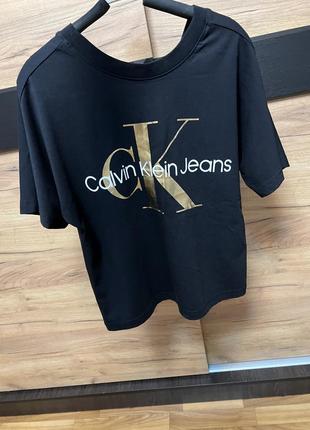 Футболка calvin klein jeans