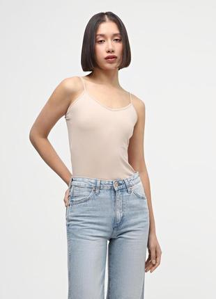 Жіноча повсякденна майка бежового кольору chikiss clv 100/005