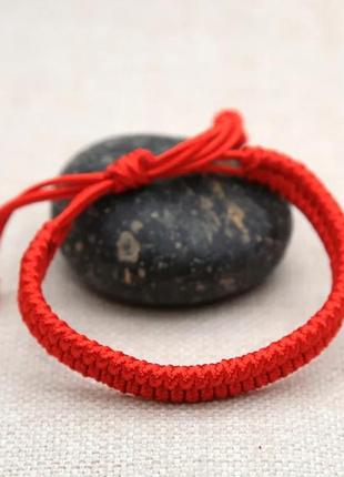 Браслет. амулет з червоної нитки