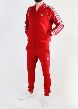 Спортивный красный костюм adidas originals размер m,s