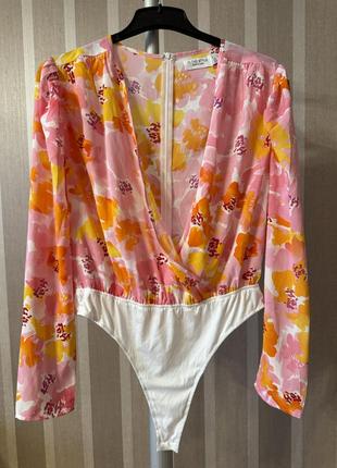 Боди с цветочным принтом in the style 16